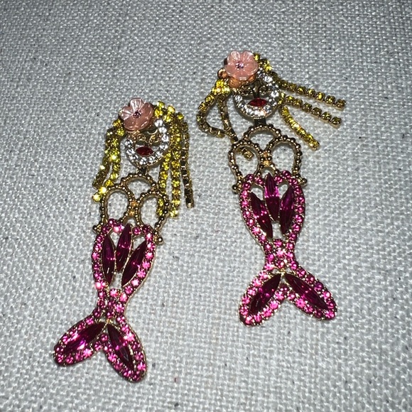 Pink and Gold Mermaid Earrings - Picture 1 of 2